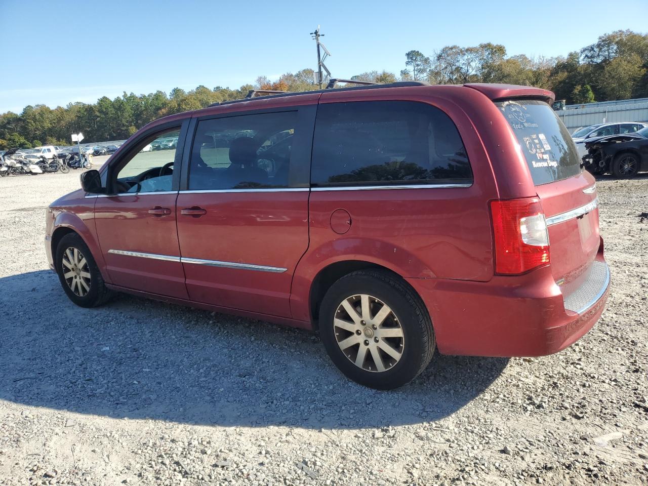 Lot #3302916074 2014 CHRYSLER TOWN & COU