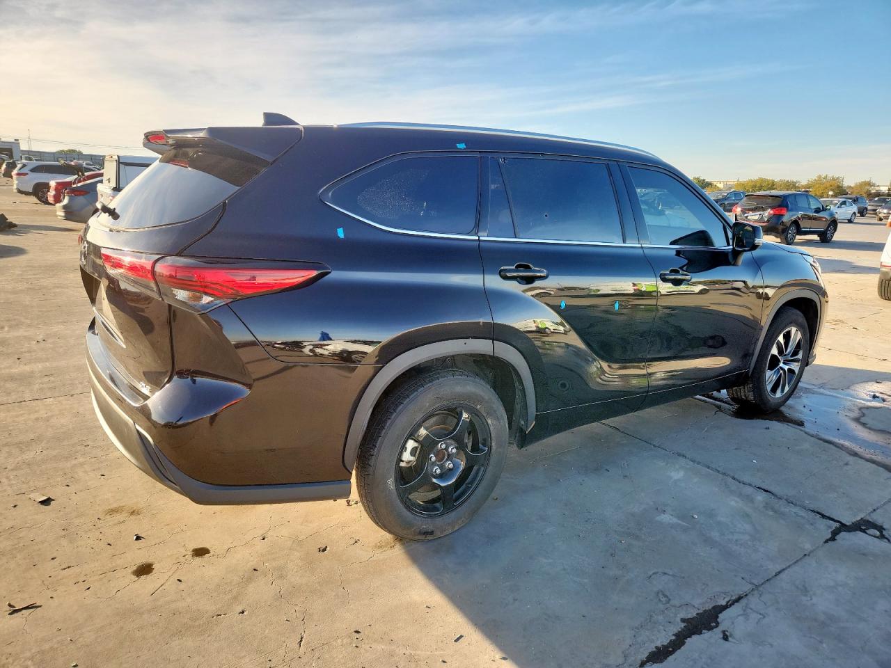 TOYOTA HIGHLANDER XLE