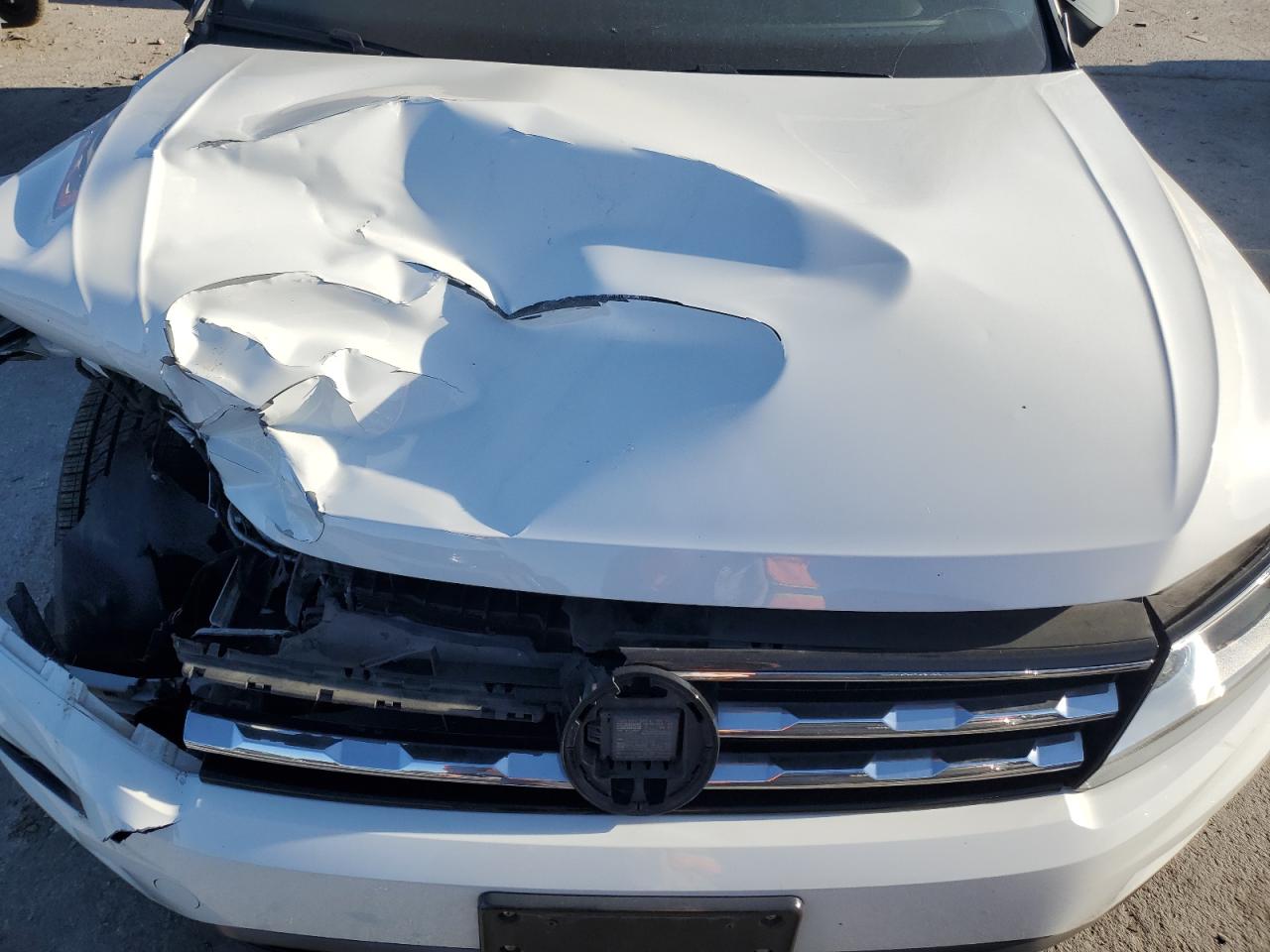 VOLKSWAGEN TIGUAN SE