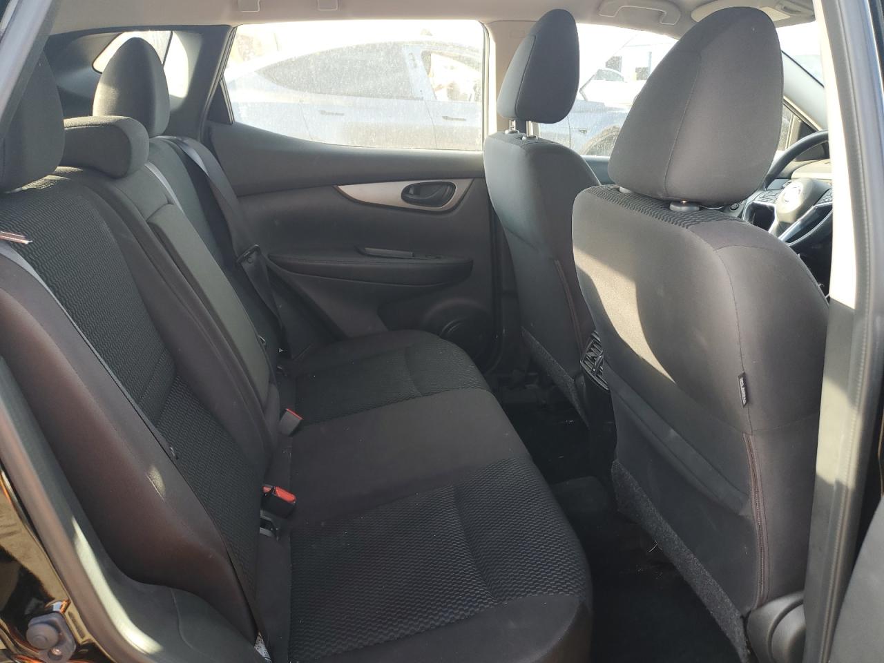 NISSAN ROGUE SPORT S