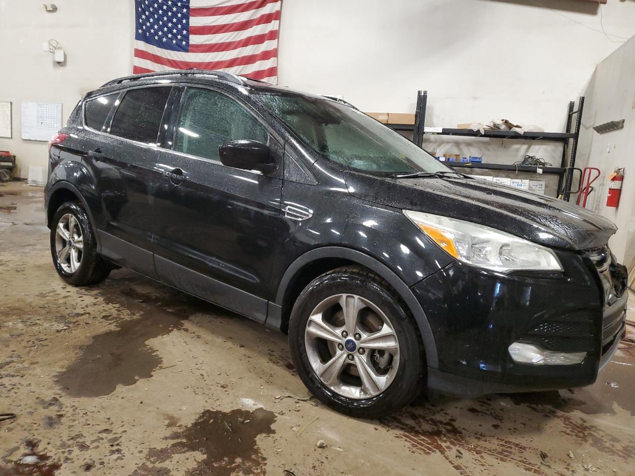 FORD ESCAPE SE
