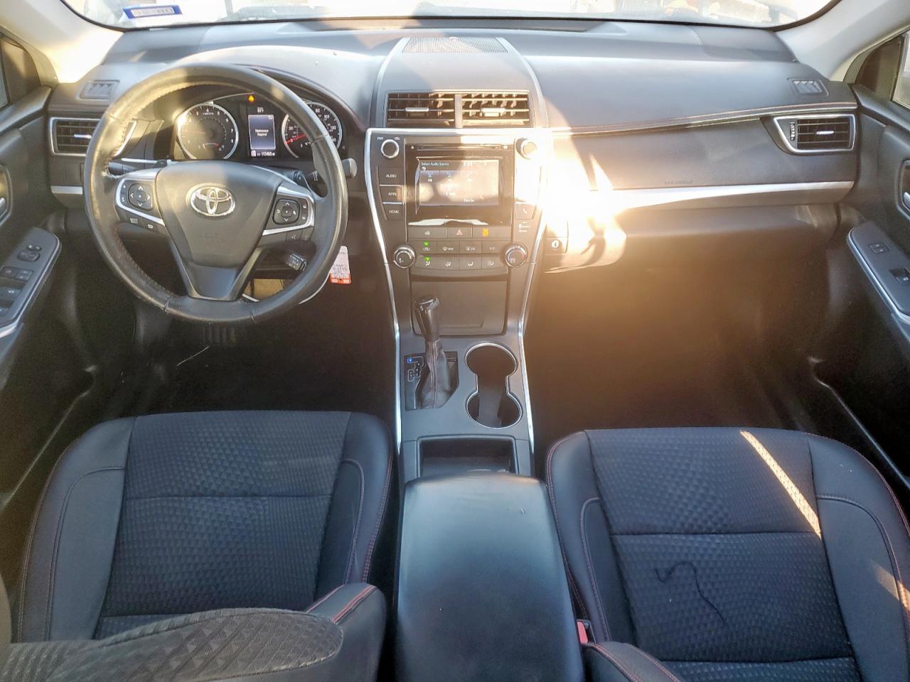 Lot #3318079377 2015 TOYOTA CAMRY LE