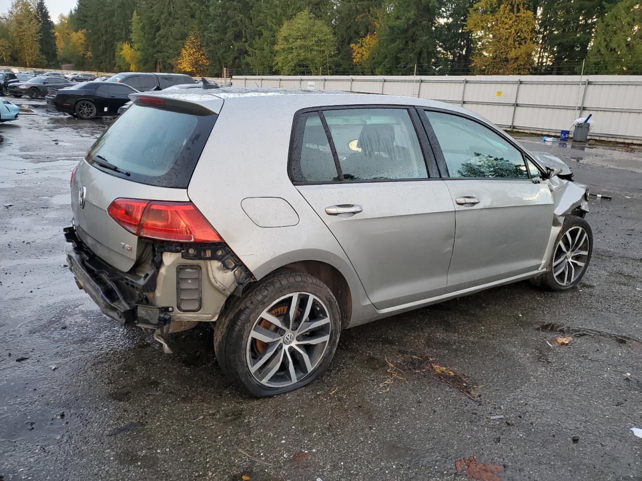 VOLKSWAGEN GOLF S