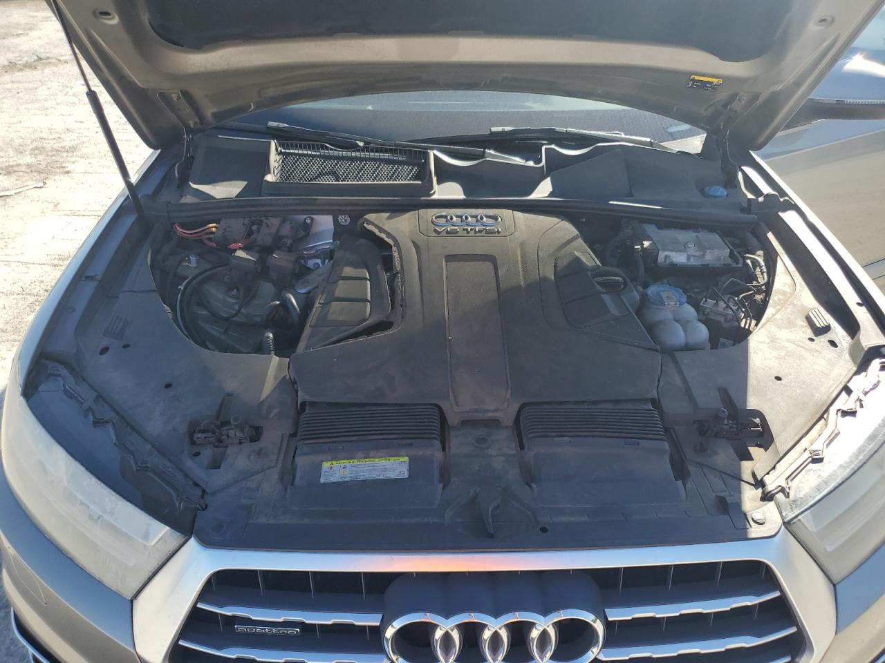 AUDI Q7 PREMIUM PLUS