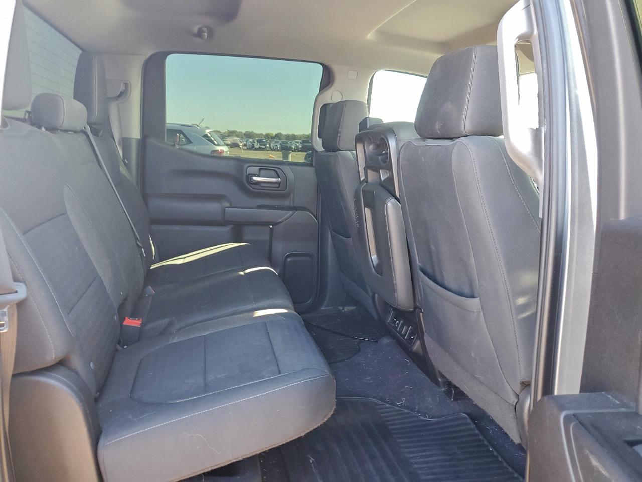 CHEVROLET SILVERADO C1500 LT