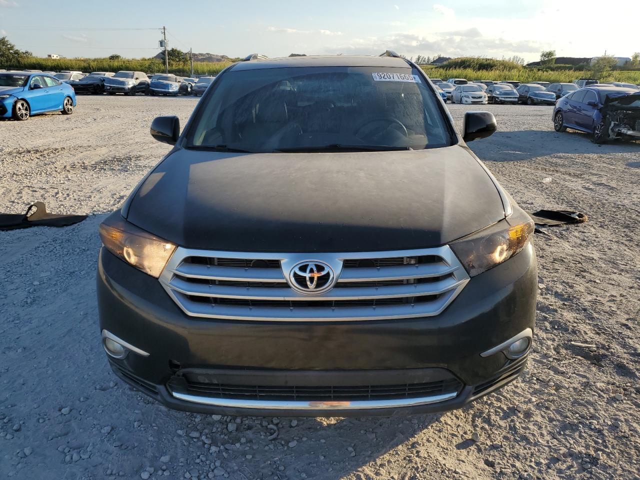 TOYOTA HIGHLANDER LIMITED