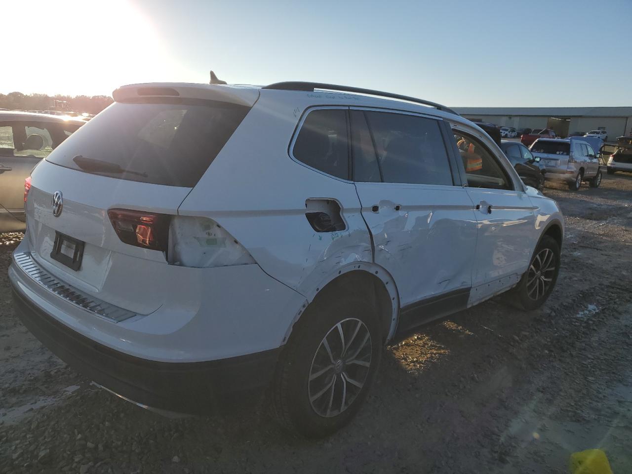 VOLKSWAGEN TIGUAN SE