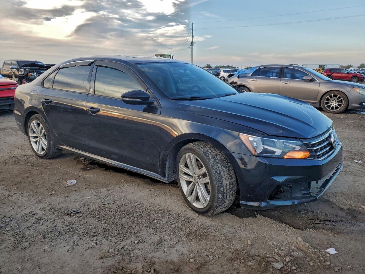 VOLKSWAGEN PASSAT WOLFSBURG