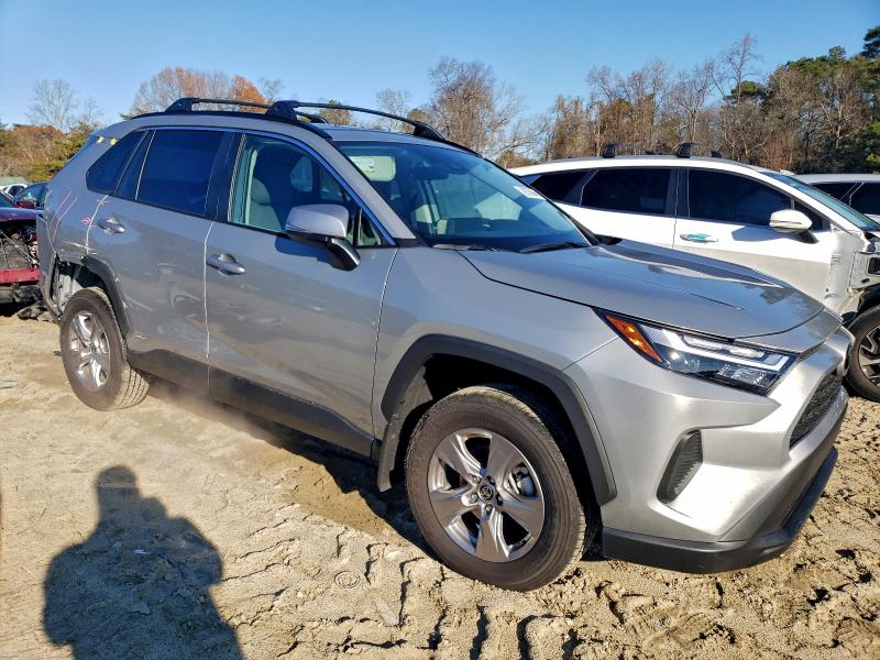 2025 TOYOTA RAV4 XLE #3297126510