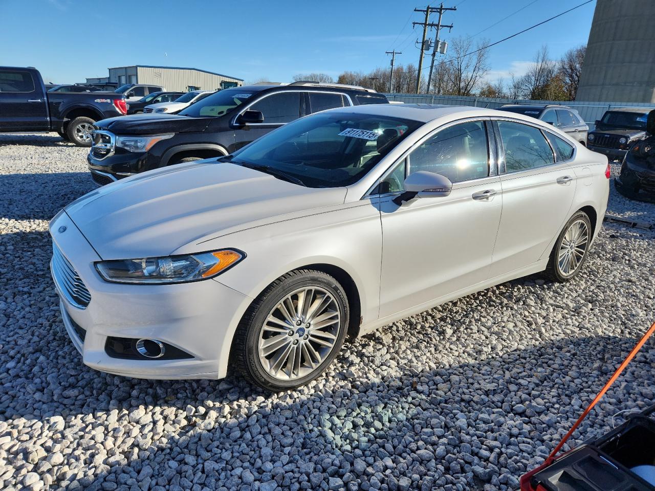 FORD FUSION SE