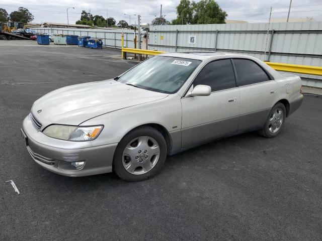 2001 LEXUS ES 300 #3309548552