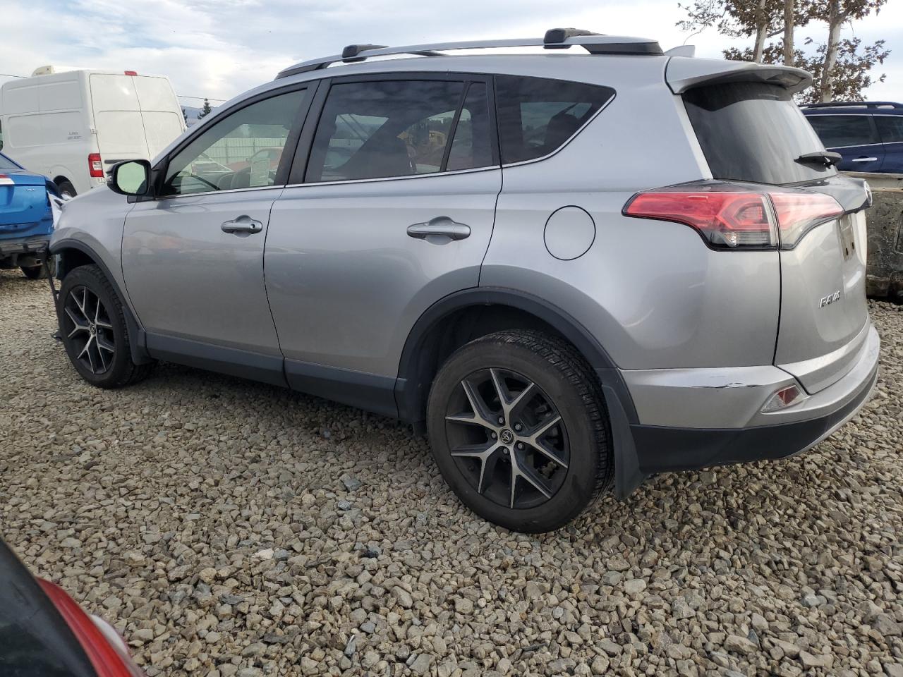 TOYOTA RAV4 SE