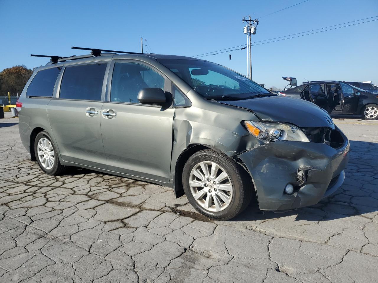 TOYOTA SIENNA XLE
