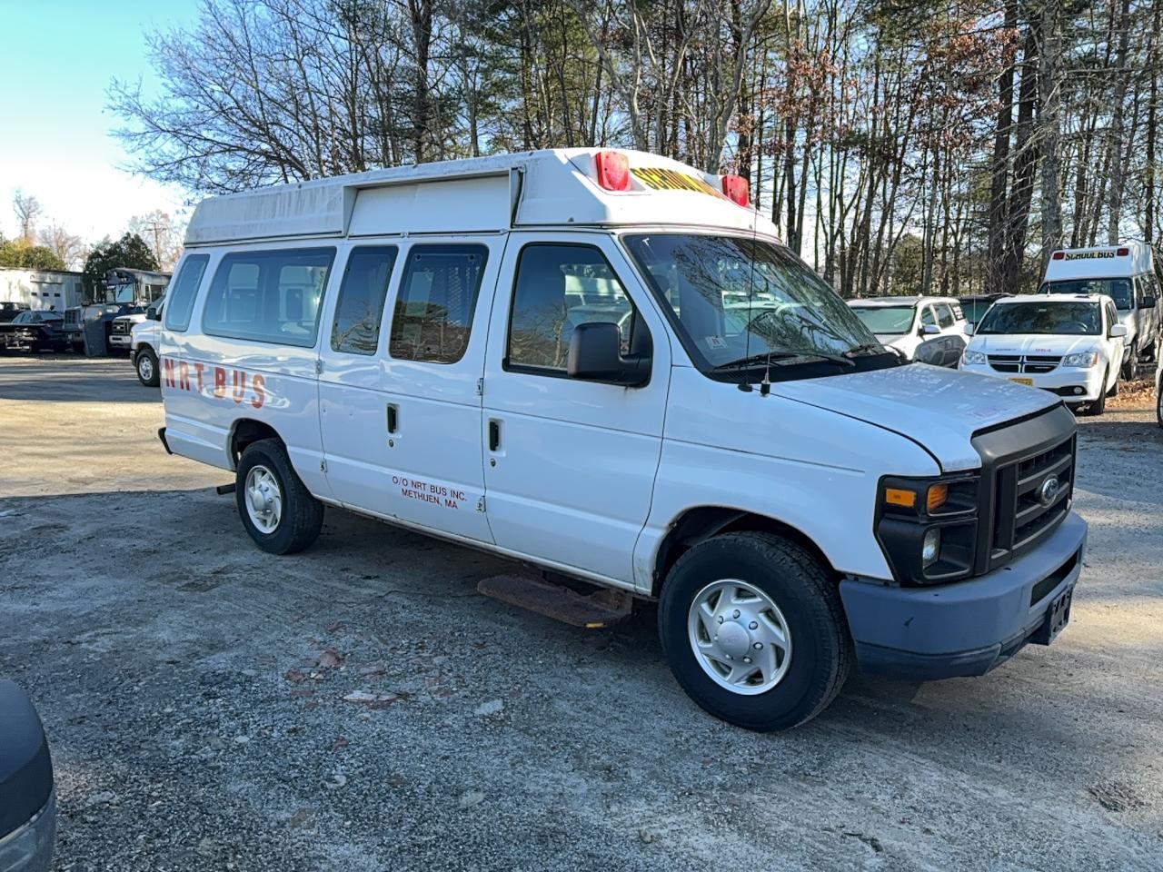 FORD ECONOLINE E250 VAN
