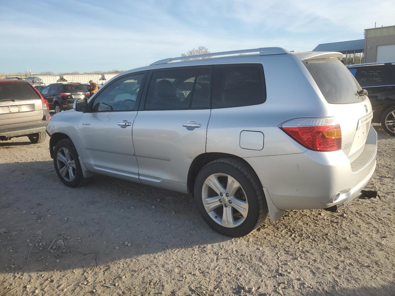 TOYOTA HIGHLANDER LIMITED