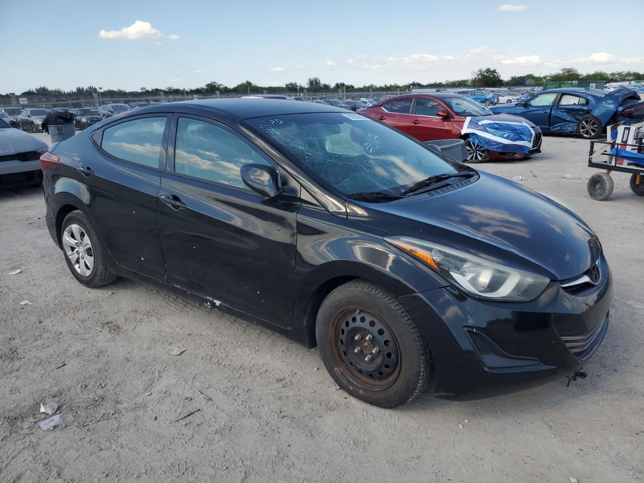 Lot #3303658938 2016 HYUNDAI ELANTRA SE