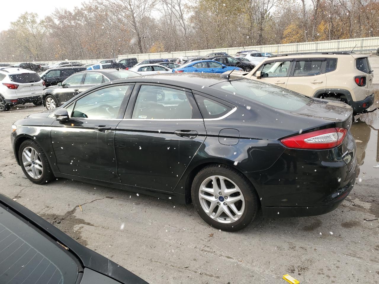 FORD FUSION SE