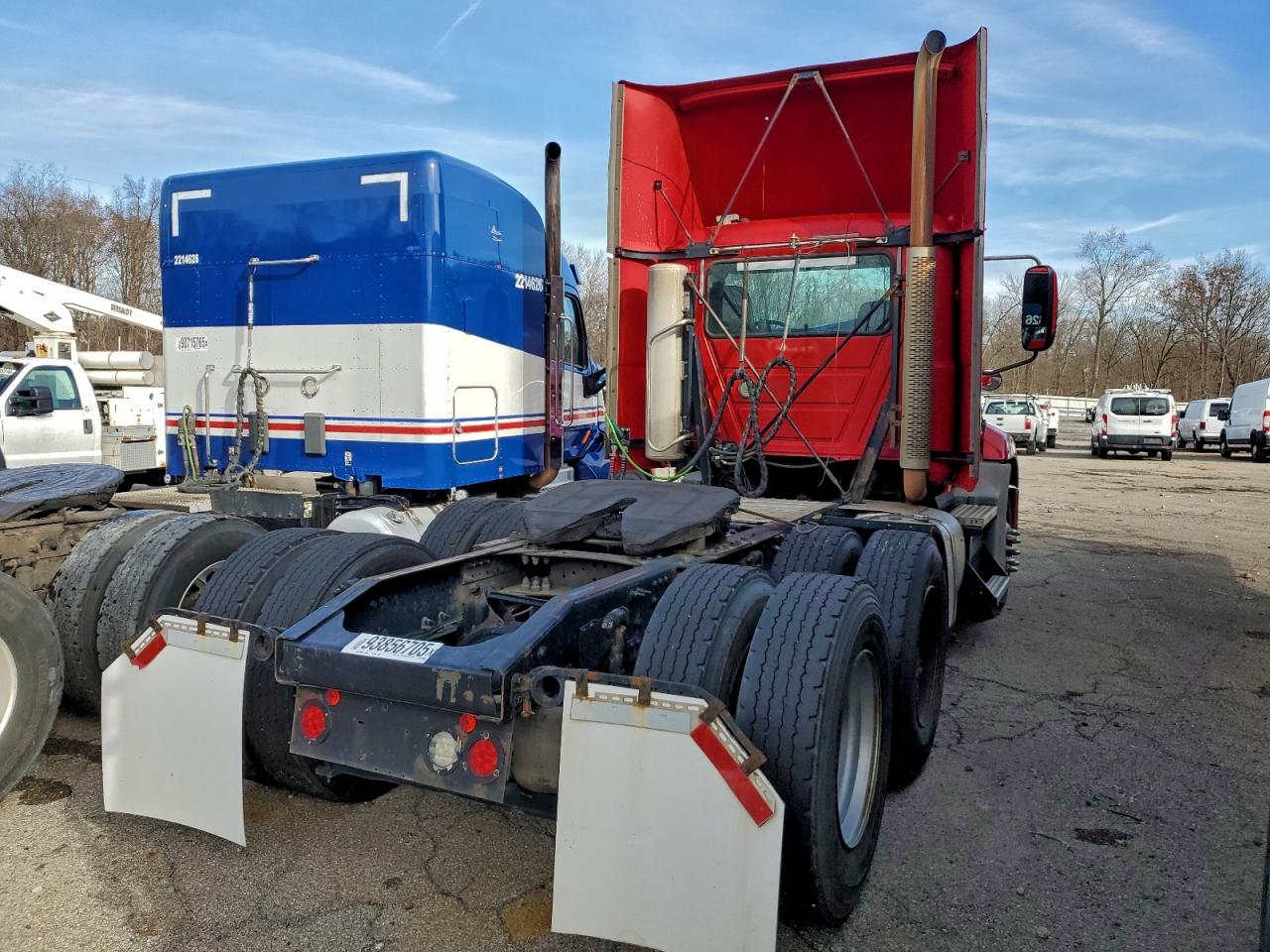 Lot #3296892818 2017 MACK 600 CXU600