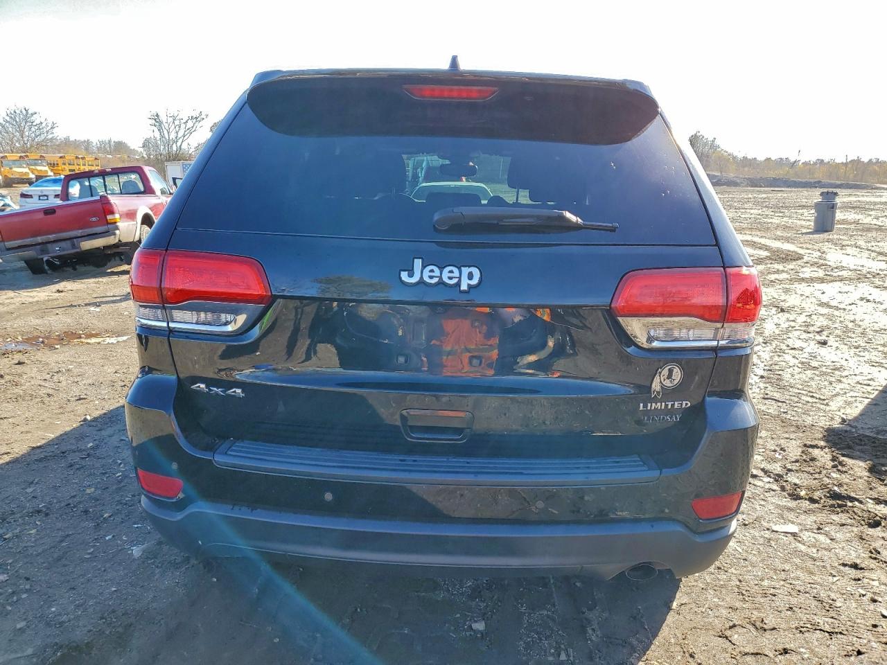 JEEP GRAND CHEROKEE LAREDO