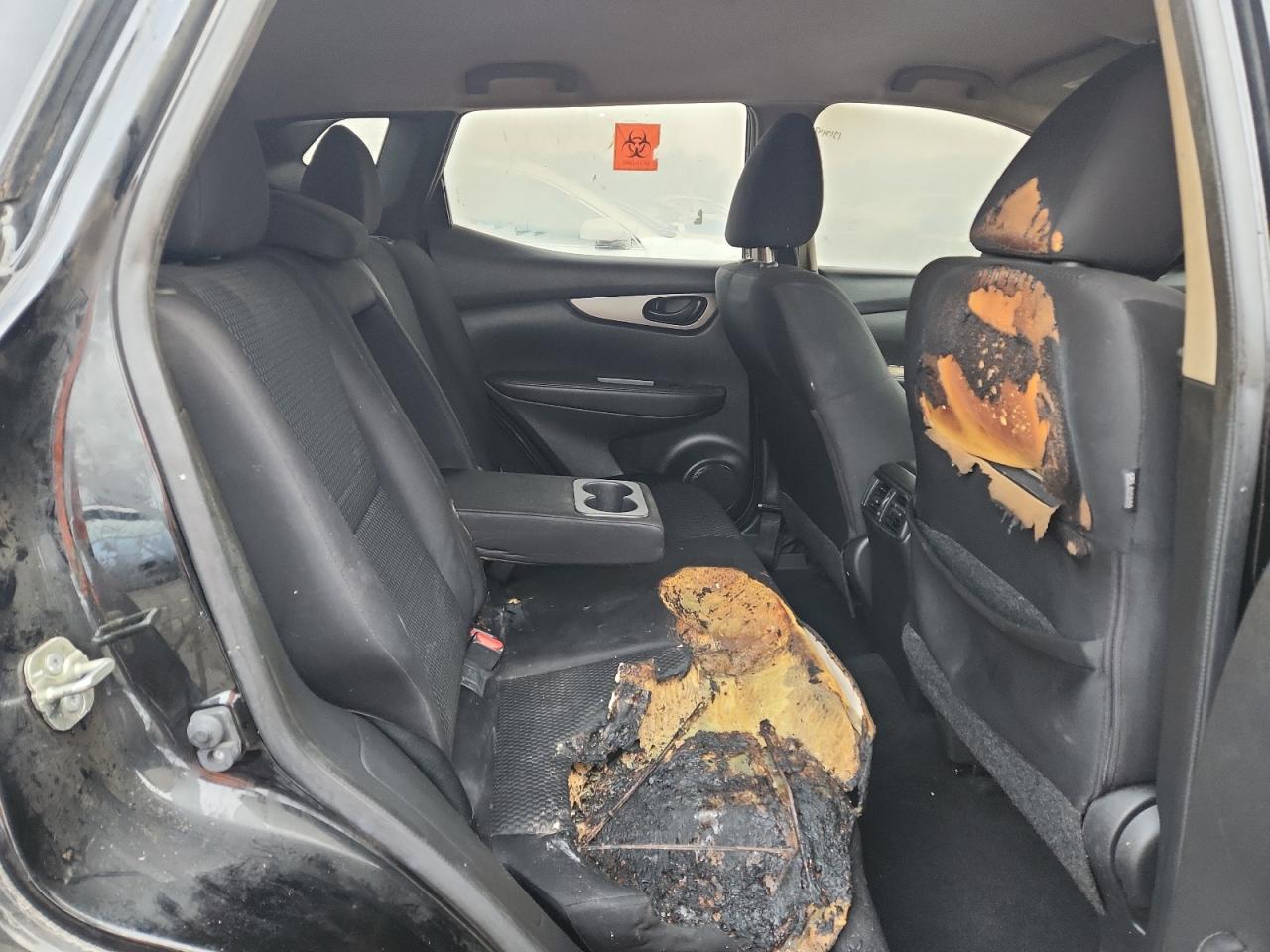 NISSAN ROGUE SPORT S