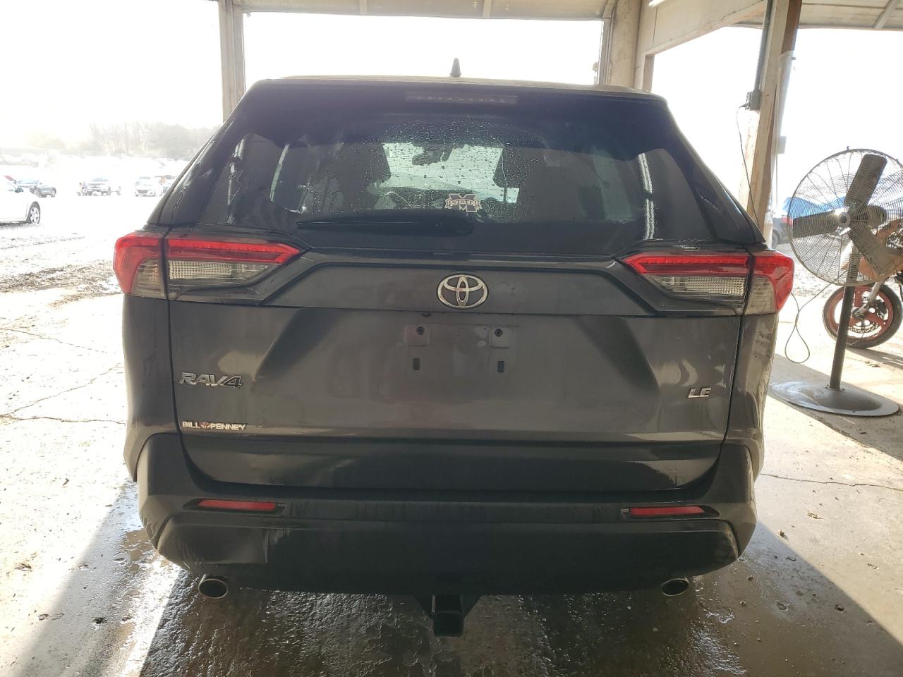 TOYOTA RAV4 LE