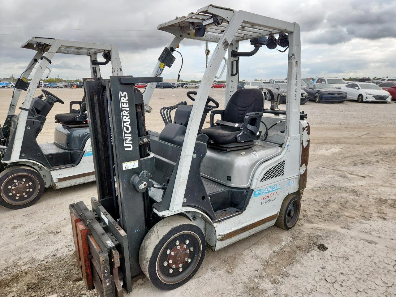 Lot #3304635942 2014 NISS FORKLIFT