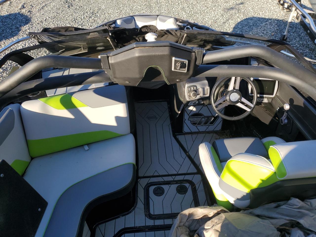 Lot #3294183948 2019 MALIBU 23 LSV WAKESETTER