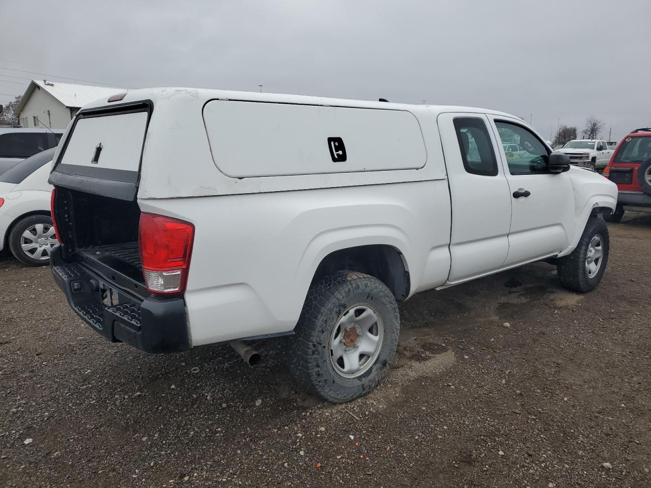 TOYOTA TACOMA ACCESS CAB