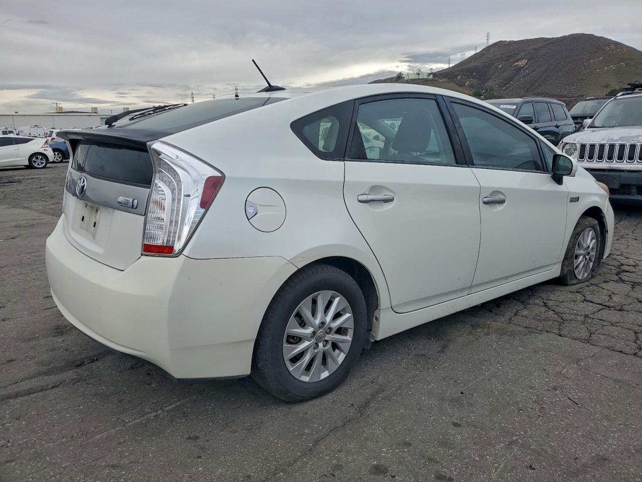 TOYOTA PRIUS PLUG
