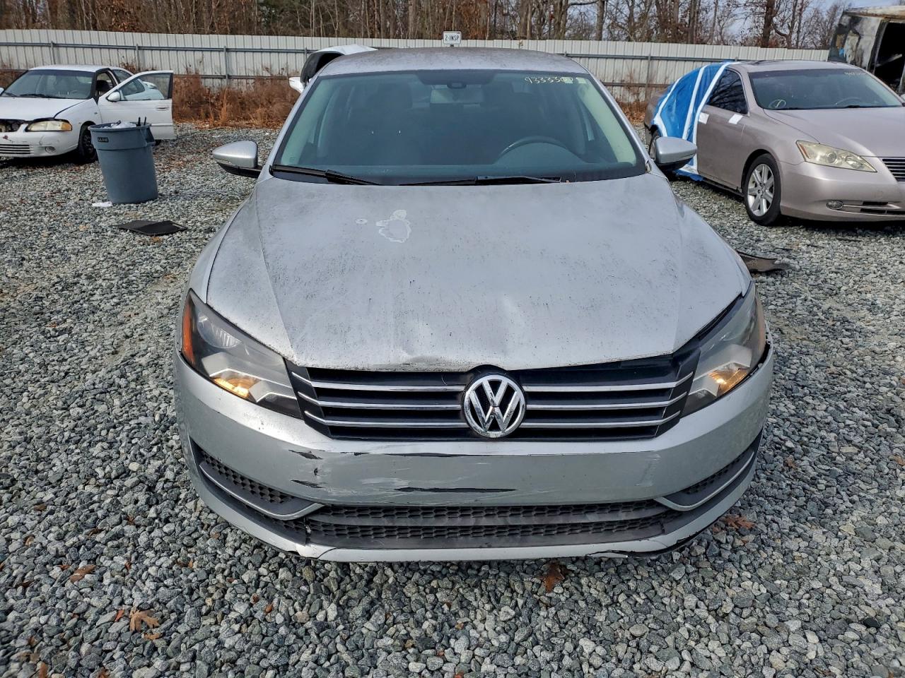 VOLKSWAGEN PASSAT S