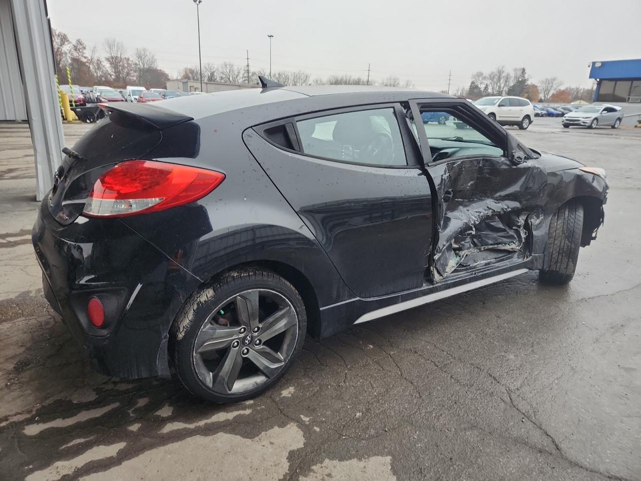 HYUNDAI VELOSTER TURBO