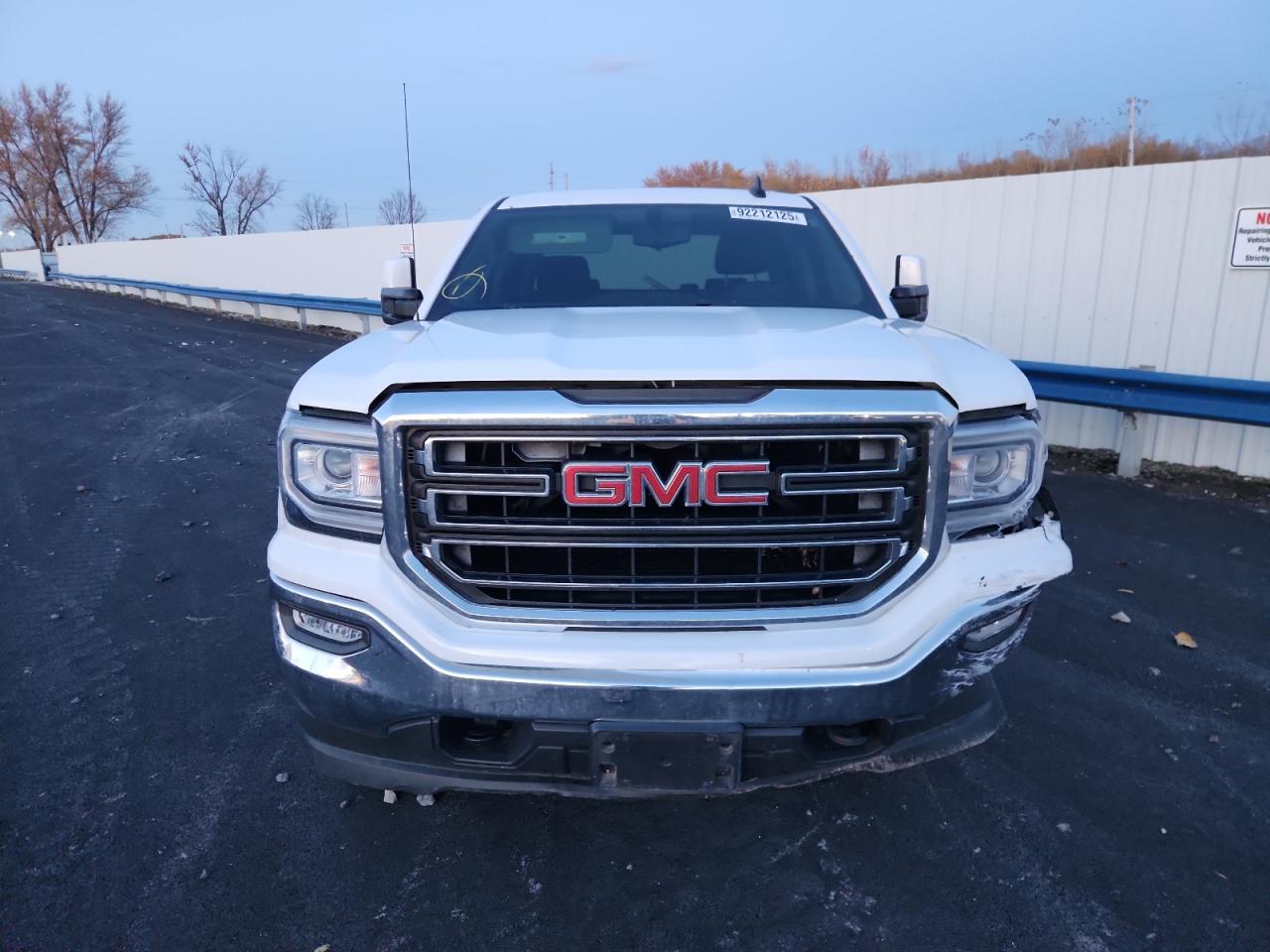 GMC SIERRA K1500 SLE