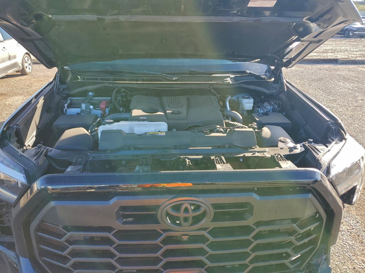 TOYOTA TUNDRA CREWMAX LIMITED