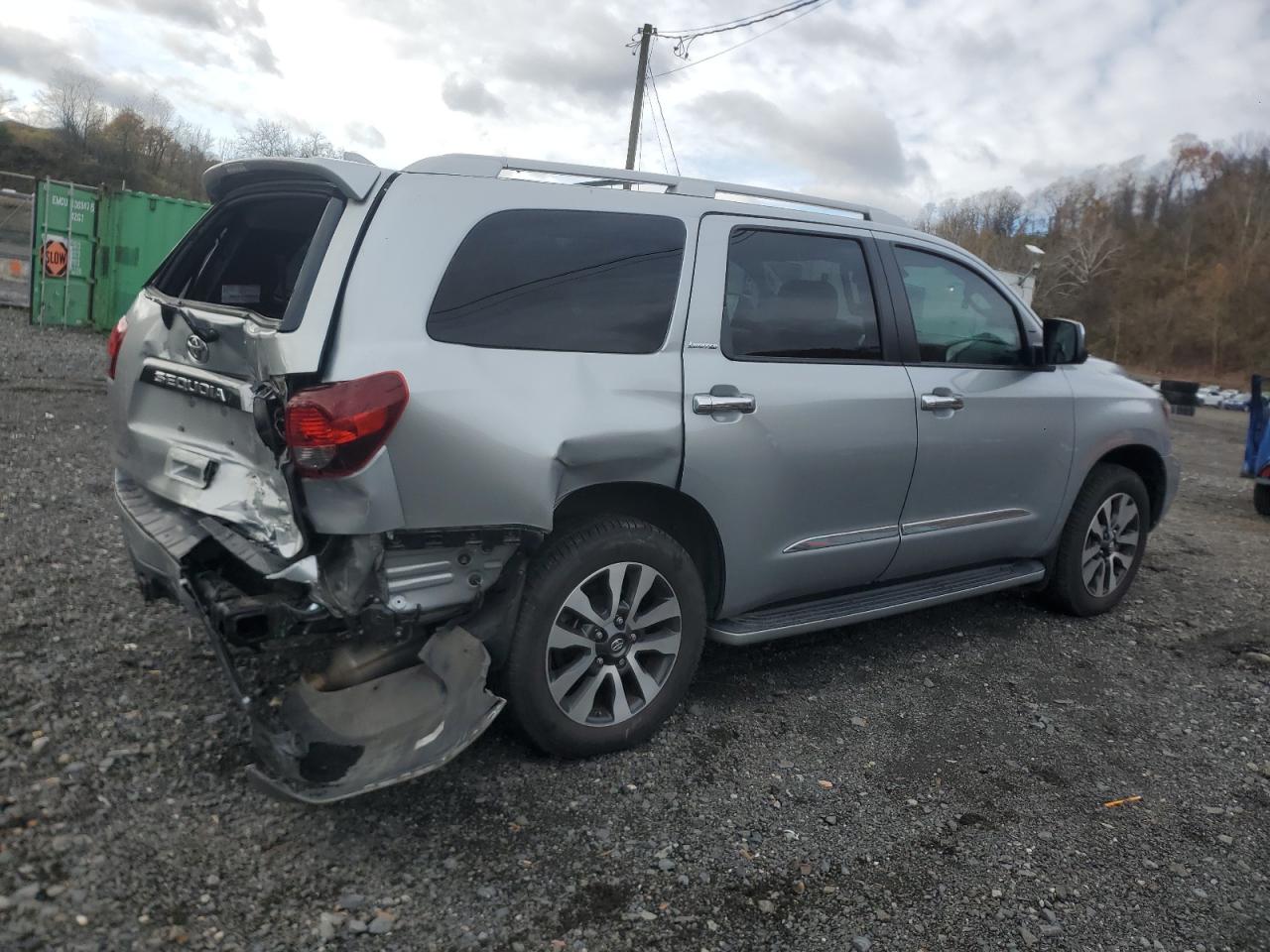 TOYOTA SEQUOIA LIMITED