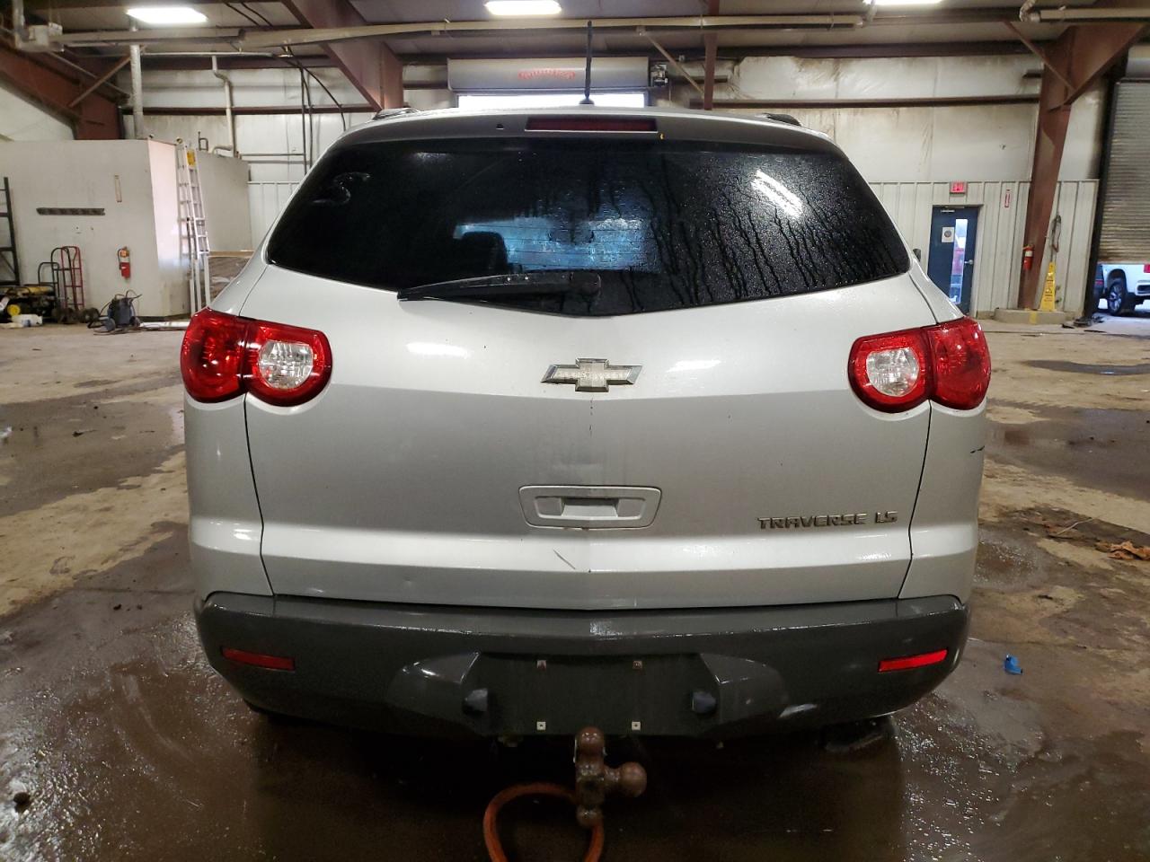 CHEVROLET TRAVERSE LS