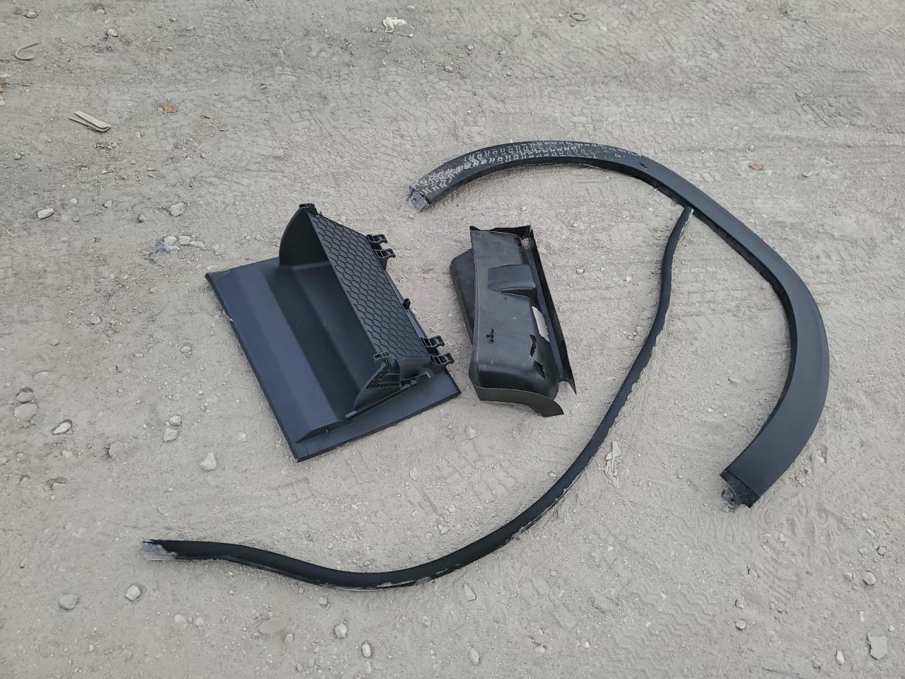 VOLKSWAGEN ATLAS CROSS SPORT SEL R-LINE