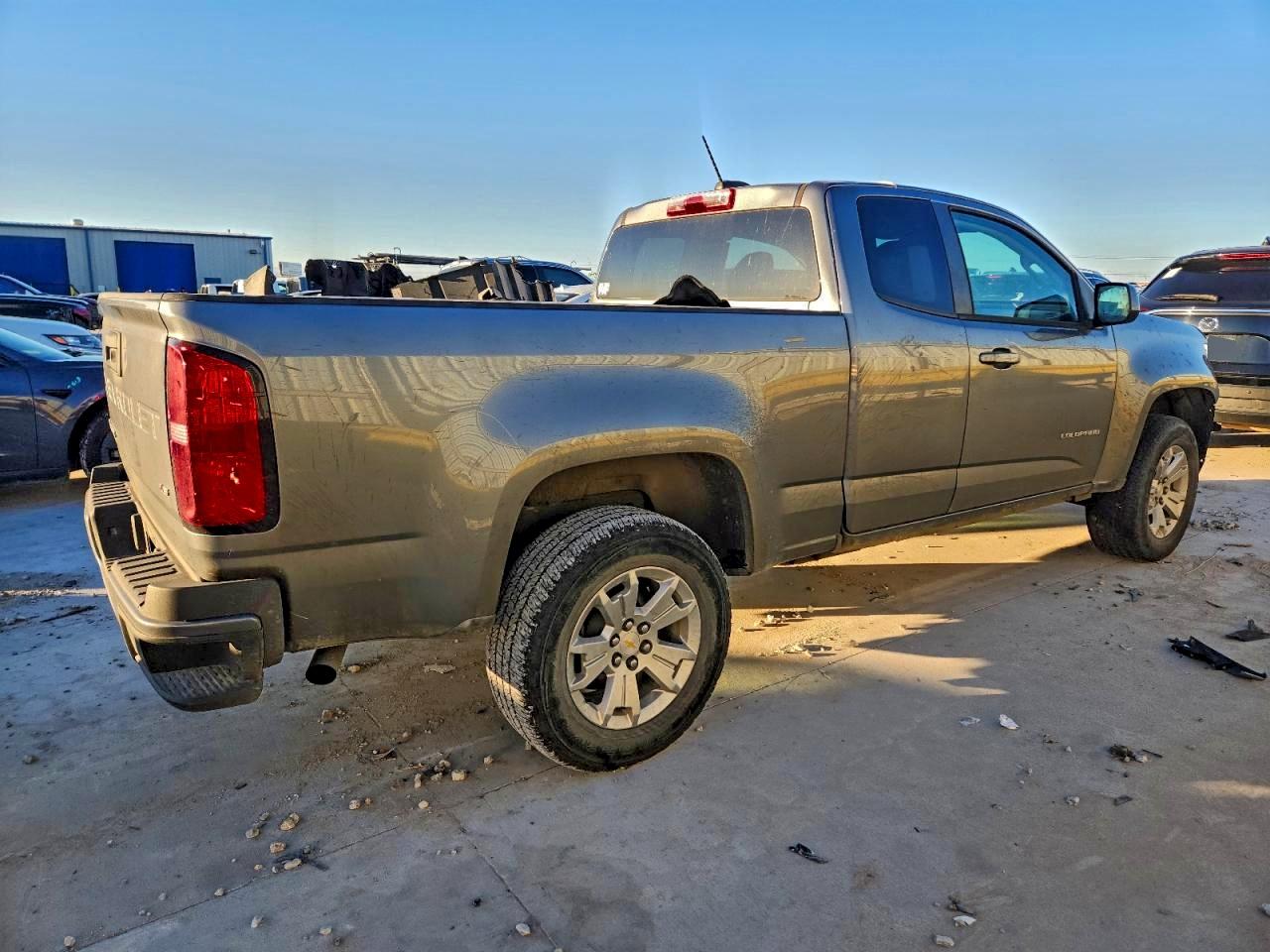 CHEVROLET COLORADO LT