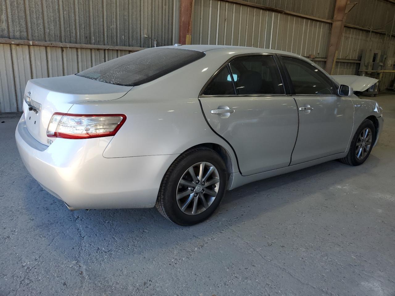 TOYOTA CAMRY HYBRID