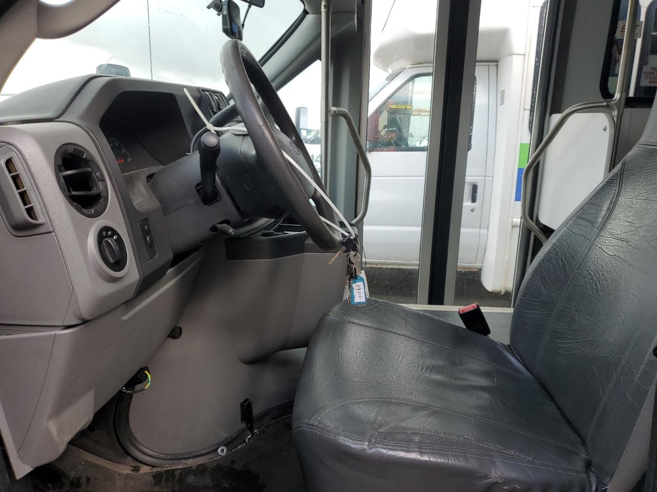 Lot #3310526083 2019 FORD ECONOLINE