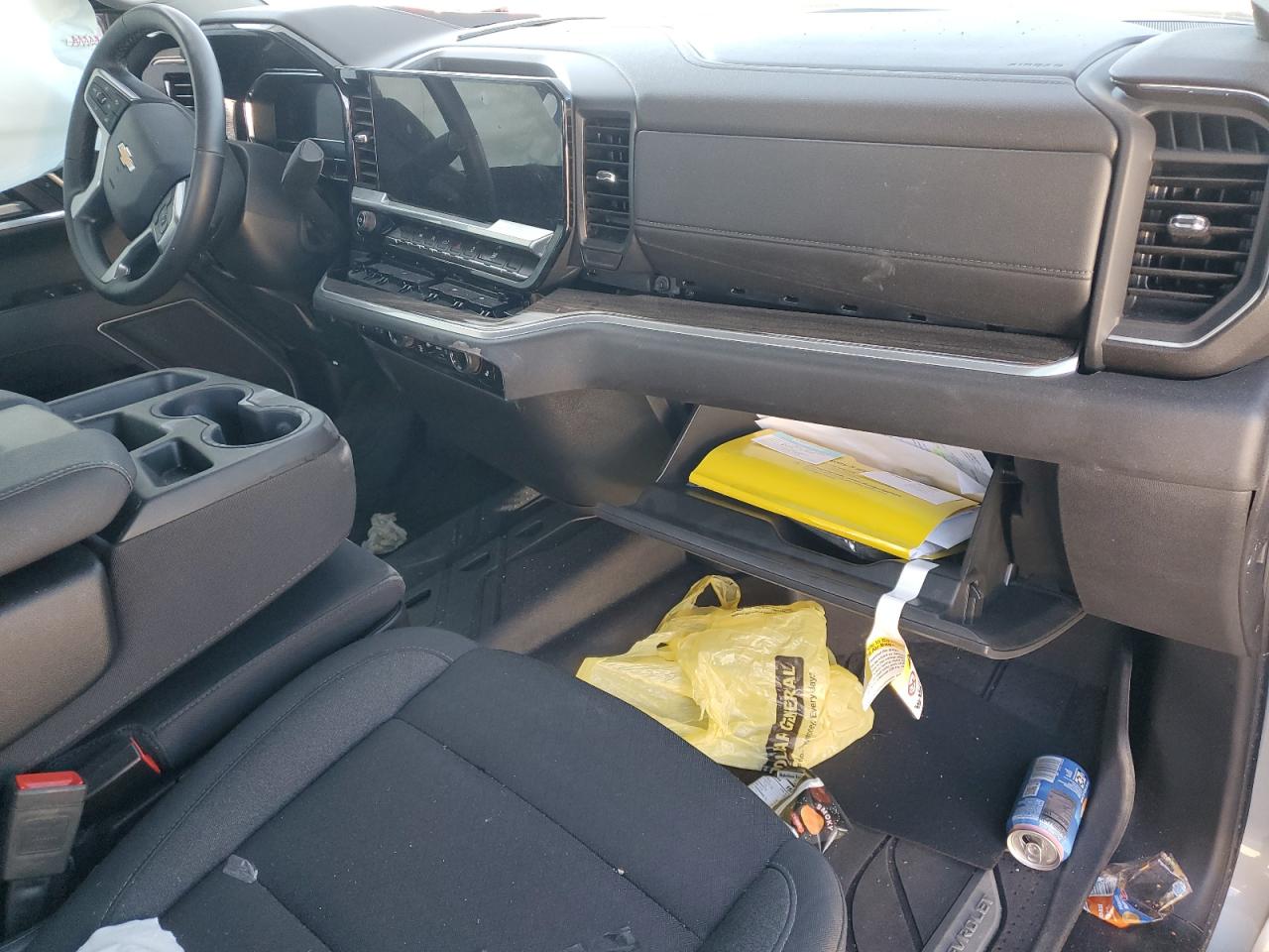 CHEVROLET SILVERADO C1500 LT