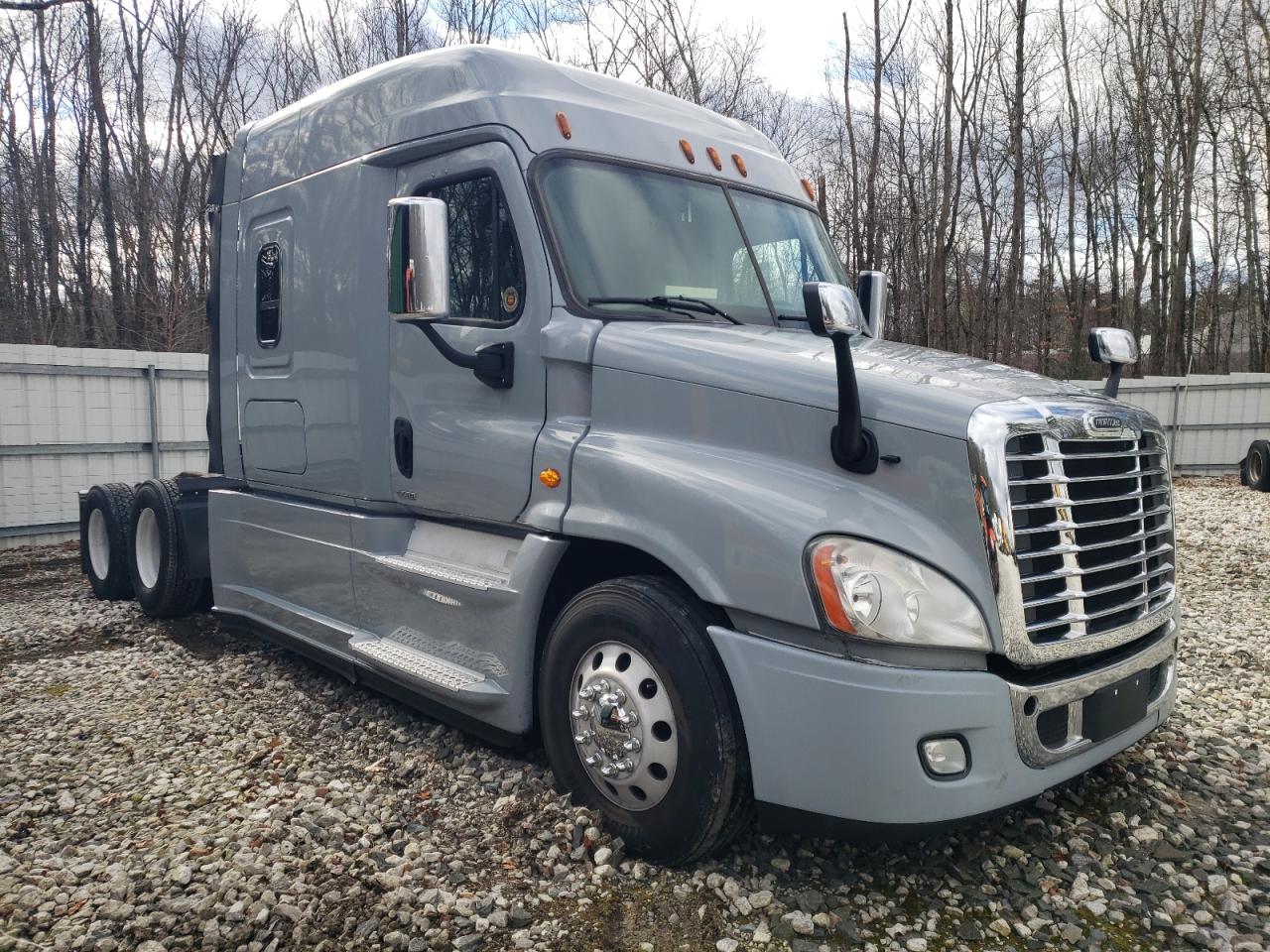 Lot #3291257998 2016 FREIGHTLINER CASCADIA