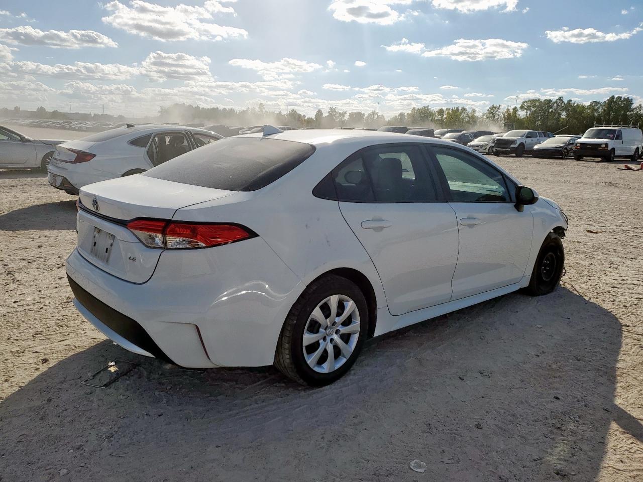 Lot #3305609753 2021 TOYOTA COROLLA LE