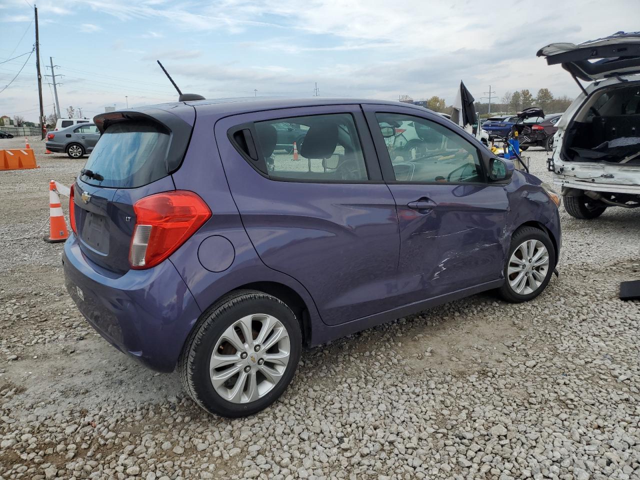 CHEVROLET SPARK 1LT