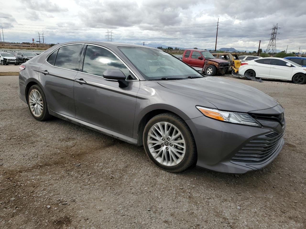 TOYOTA CAMRY XLE