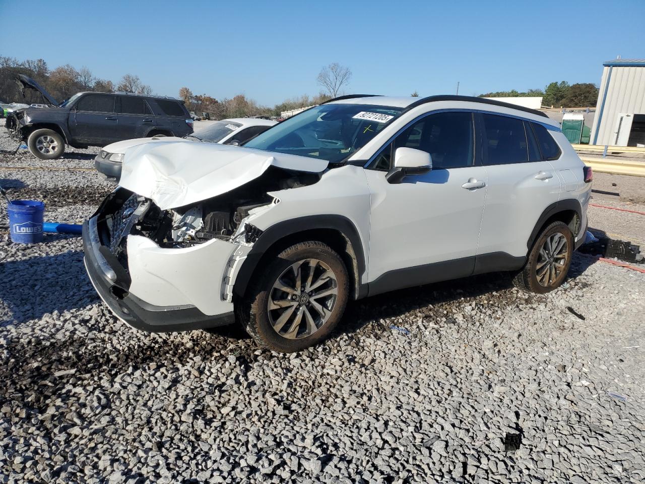 TOYOTA COROLLA CROSS XLE