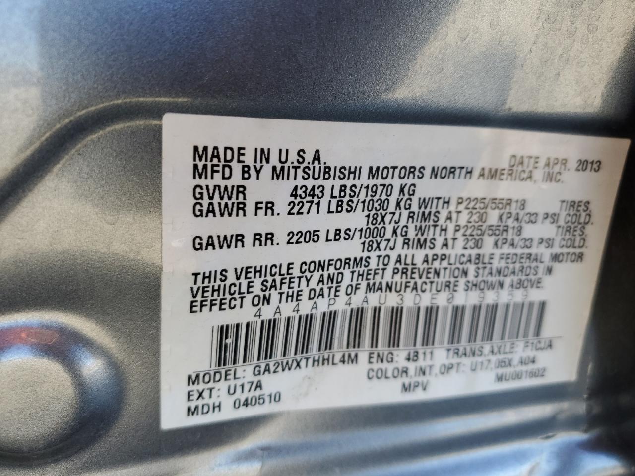 MITSUBISHI OUTLANDER SE