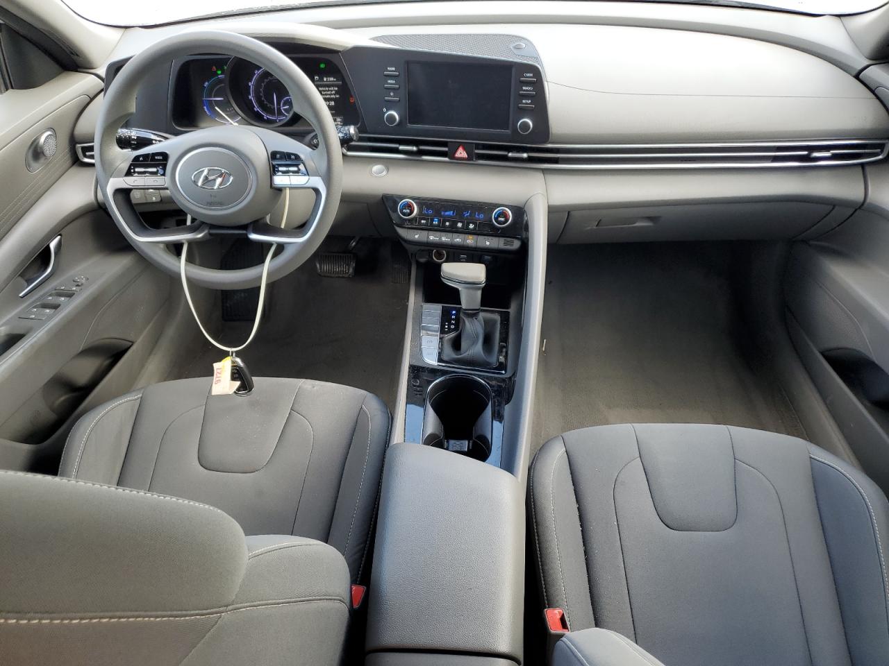 HYUNDAI ELANTRA BLUE