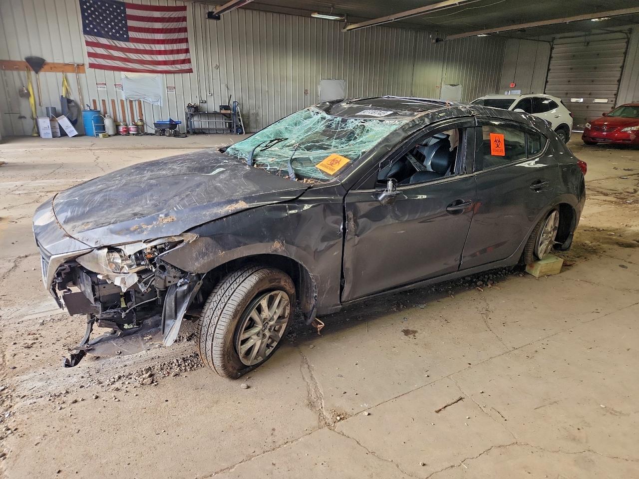 MAZDA 3 GRAND TOURING