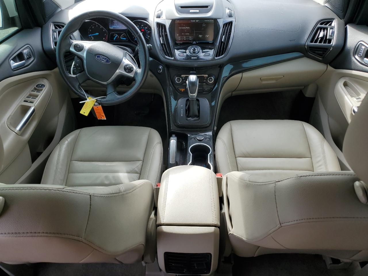 FORD ESCAPE TITANIUM