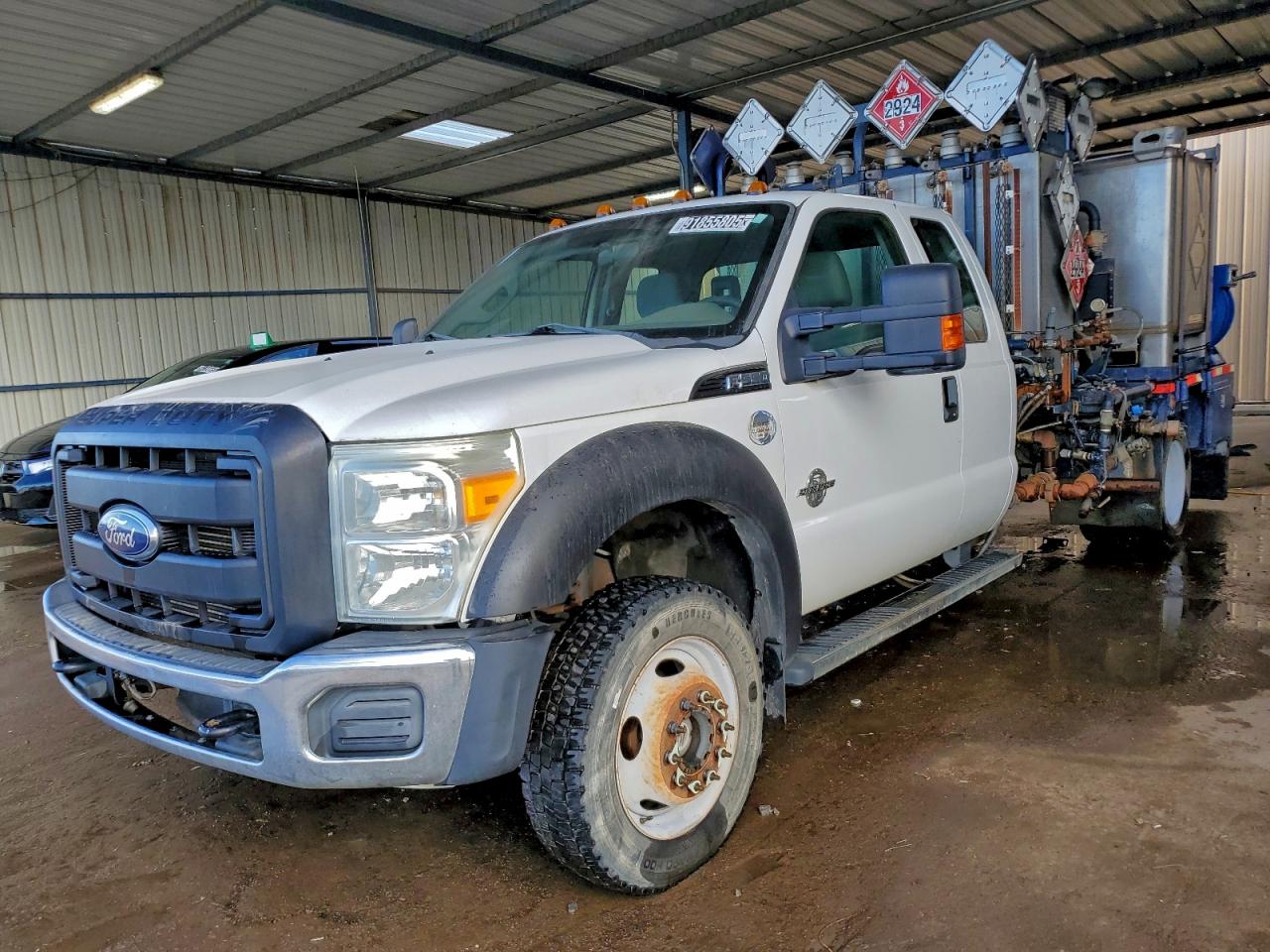 FORD F-550 SUPER DUTY